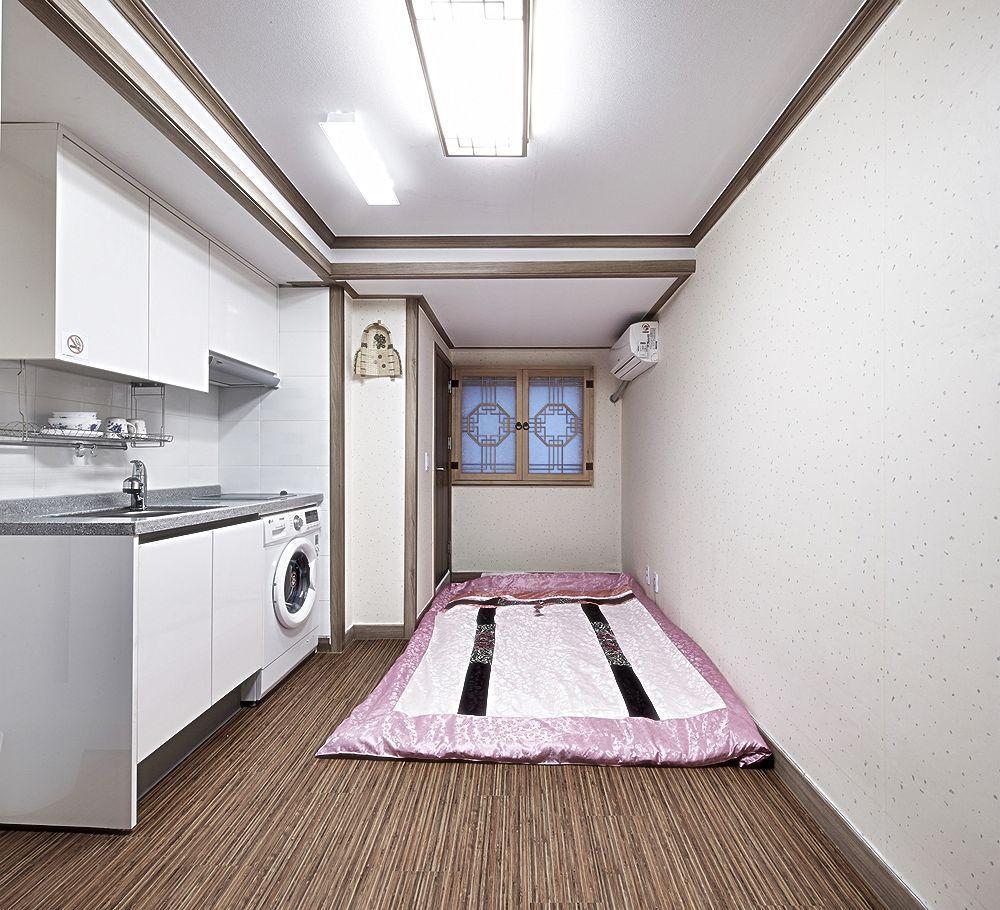 Station Pencil Hostel *